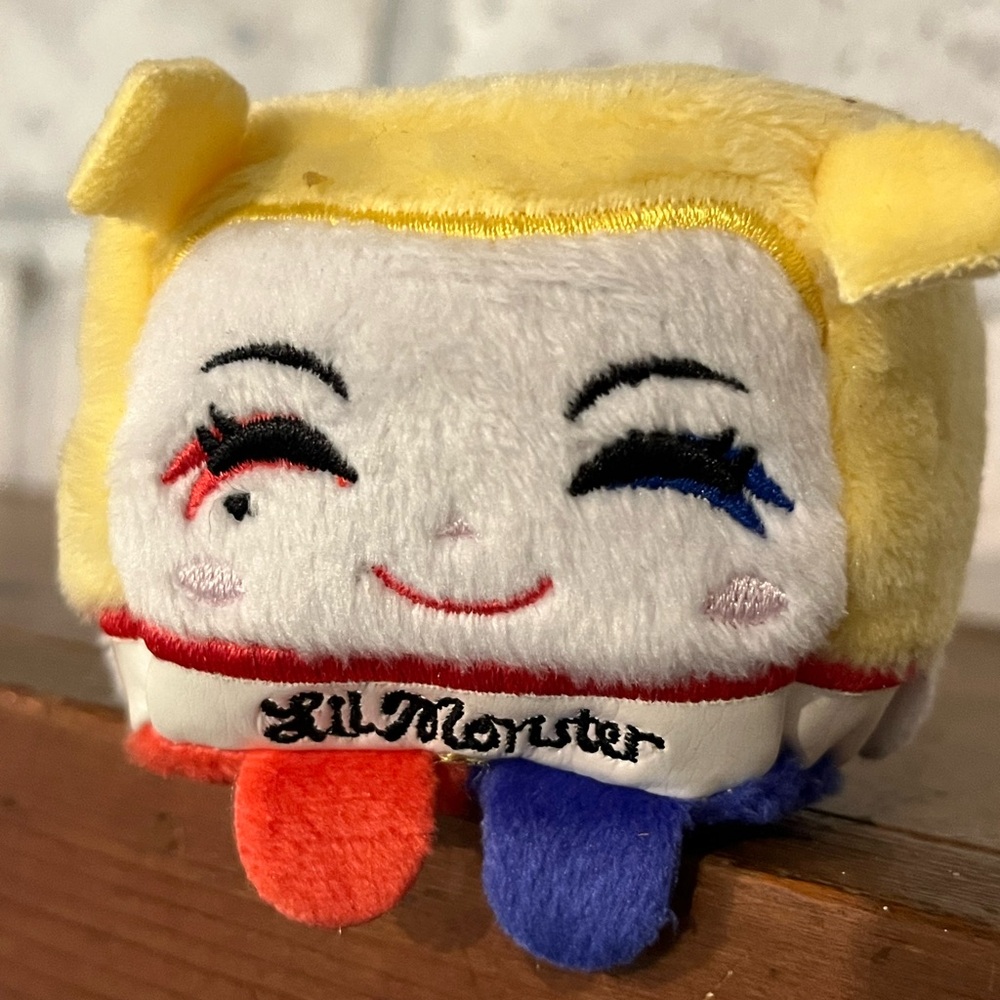 Suicide Squad 2.5" Kawaii‎ Cube Plush: Harley Quinn